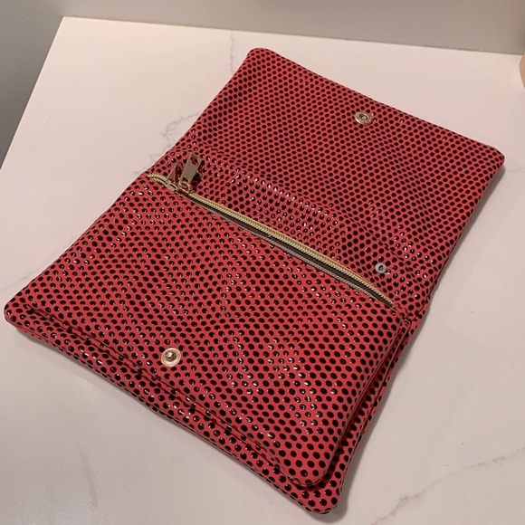 5/$25 Item Kimchi Blue Fold Over Clutch - Picture 4 of 8